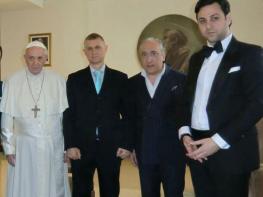  Ինչ ժամացույց է նվեր ստացել Հռոմի Պապը Կարեն Կարապետյանին պատկանող Kerbedanz ընկերությունից