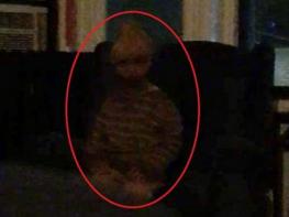 Տղամարդը լուսանկարել է այն մահացած երեխայի ուրվականին, ով ցանկանում է սպանել իրեն. պատկերը սարսափեցնող էր. ՖՈՏՈ