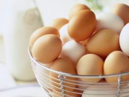 Вот чем в корне отличаются коричневые яйца от белых! А вы знали?